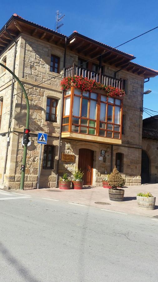 El Cuartelillo Viejo Guest House Polientes Exterior photo